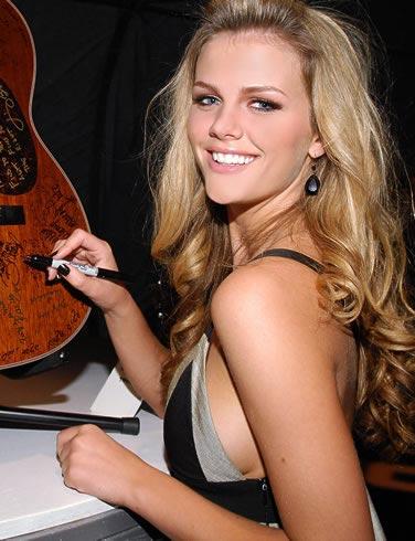 �_�Ͽ�Ů��Ӿ�bҰ�Ԍ���