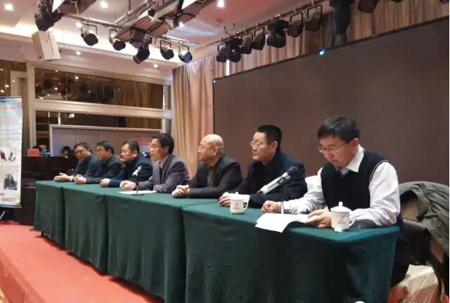 ���h�F��